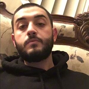 Meet your Posher, Petros